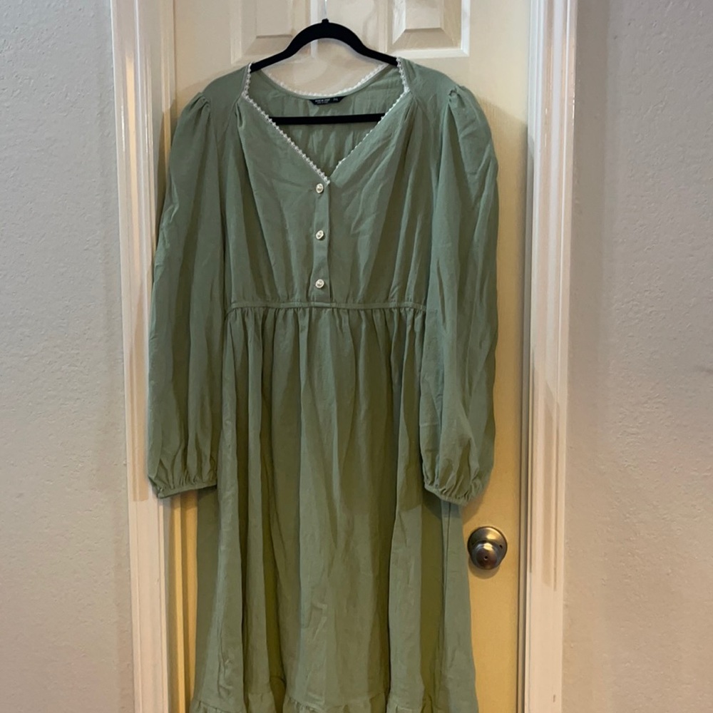 Green dress